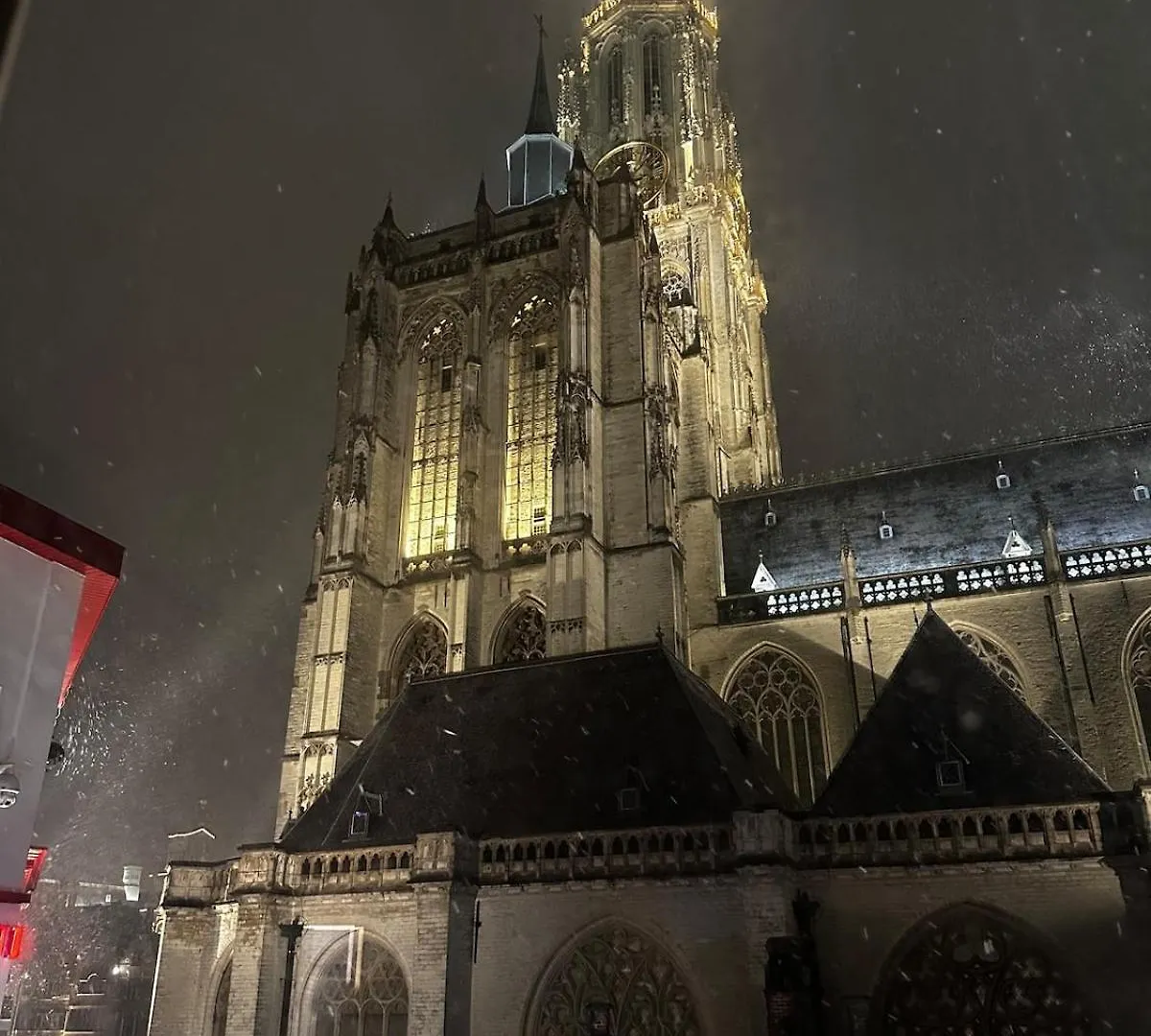 Charming Apartment With Cathedral View In Antwerp On The 2Th Floor 0*,  Belgien