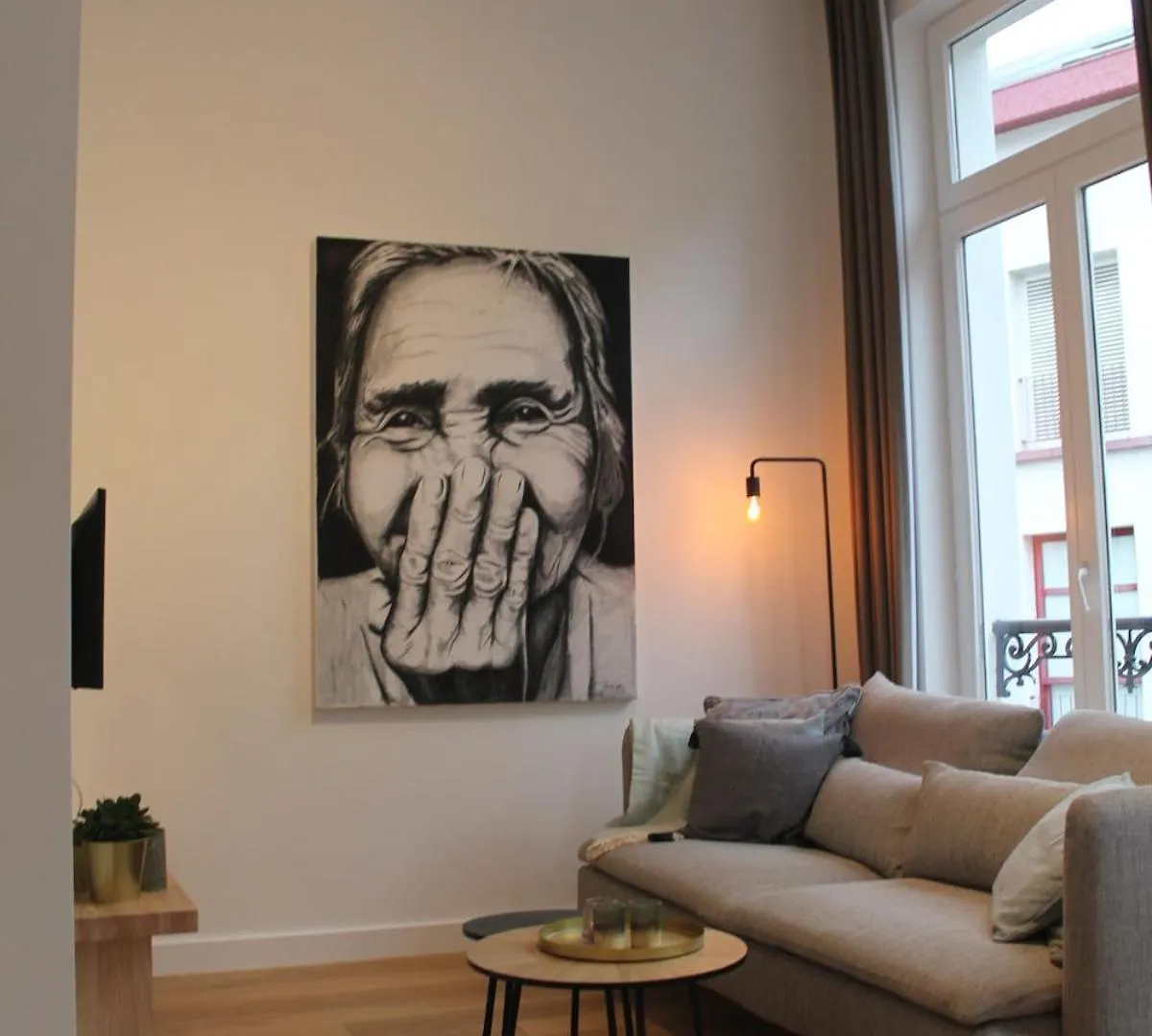 Charming Apartment With Cathedral View In Antwerp On The 2Th Floor 0*,