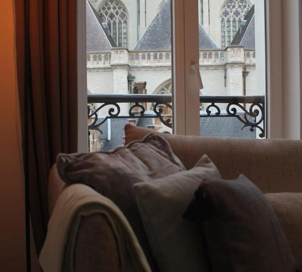 Charming Apartment With Cathedral View In Antwerp On The 2Th Floor